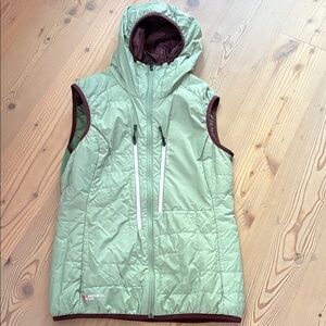 Women's Green Sleeveless Hooded Vest